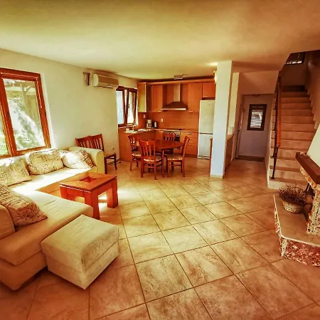 Holiday home Wood's Summer